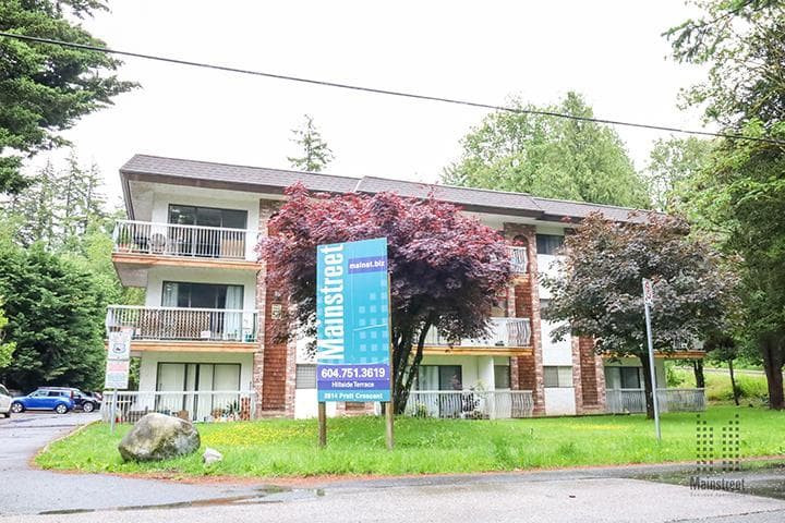 Hillside Terrace — Bachelor - Photo 12