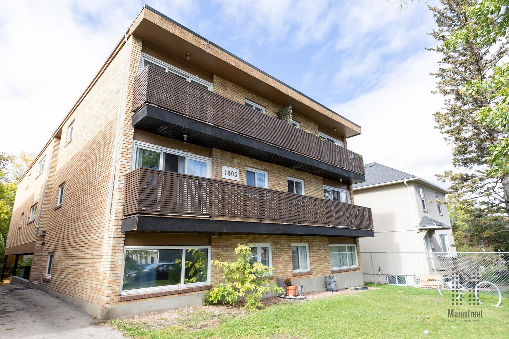 West 17 - Photo 1