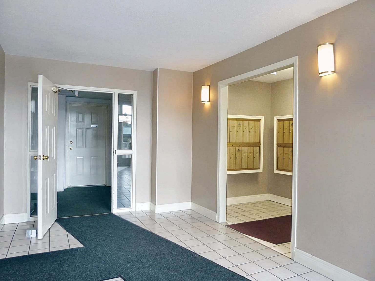 Bridgeport Manor - Photo 7