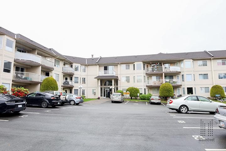 Bridgeport Manor - Photo 10