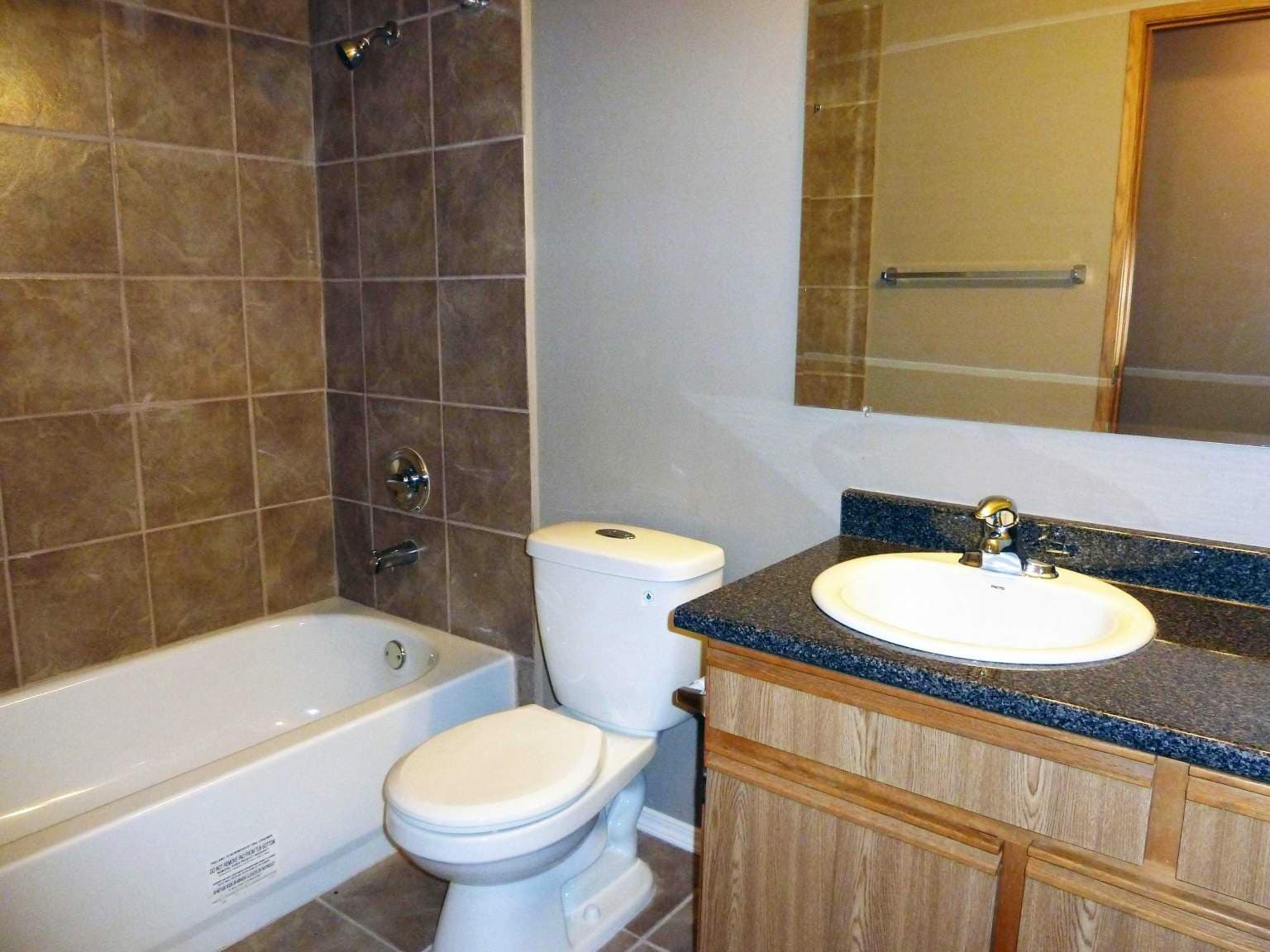 Sunshine Apartments - Photo 6