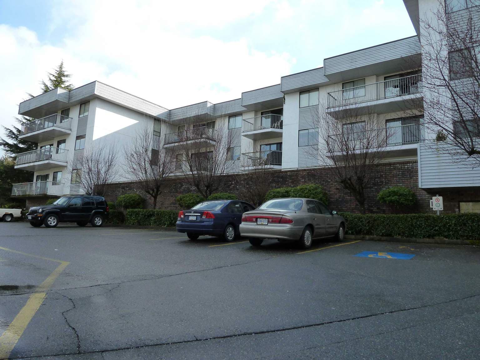 Sunshine Apartments - Photo 8