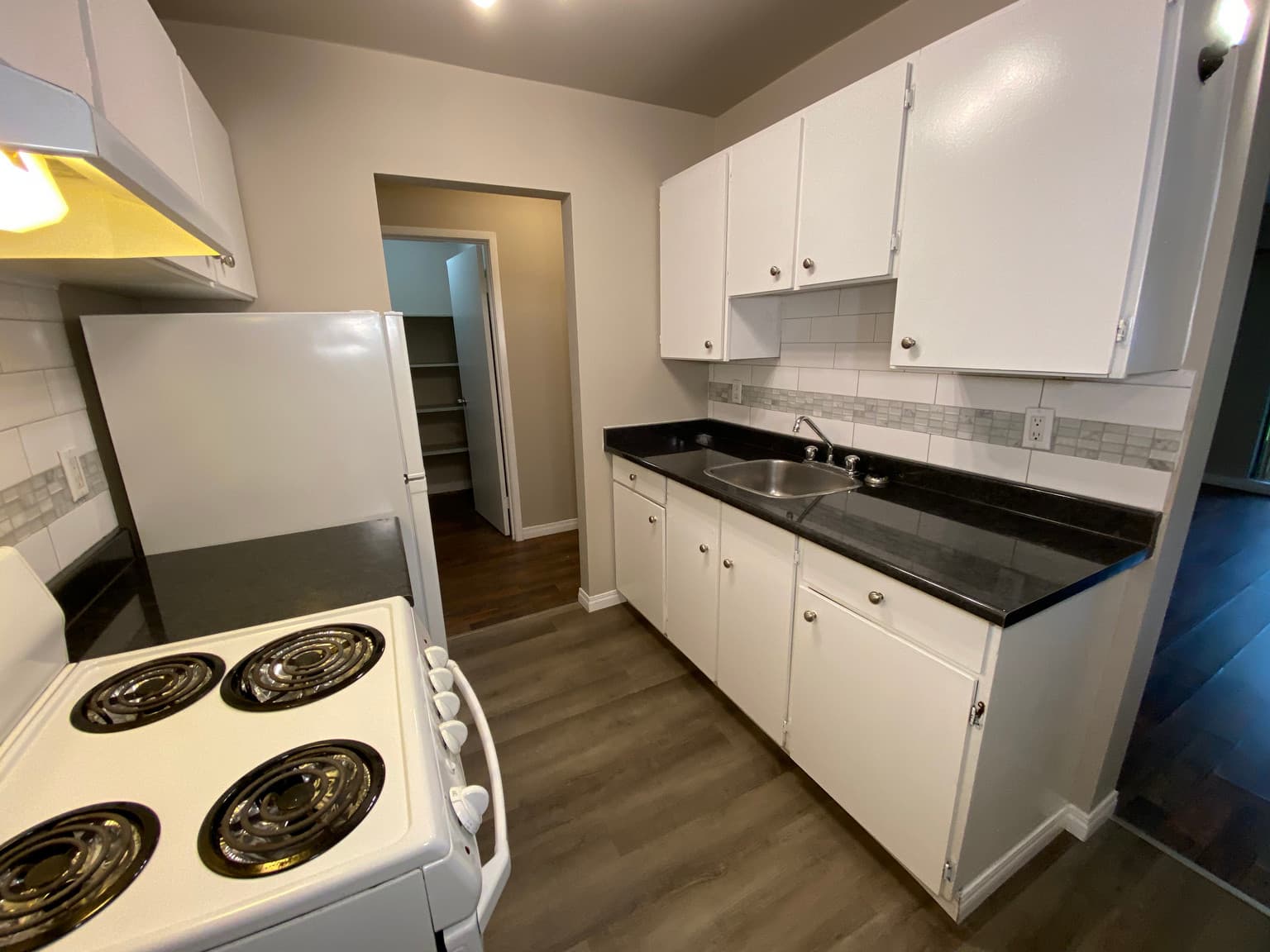Cedartree Village — 1 bedroom - Photo 4