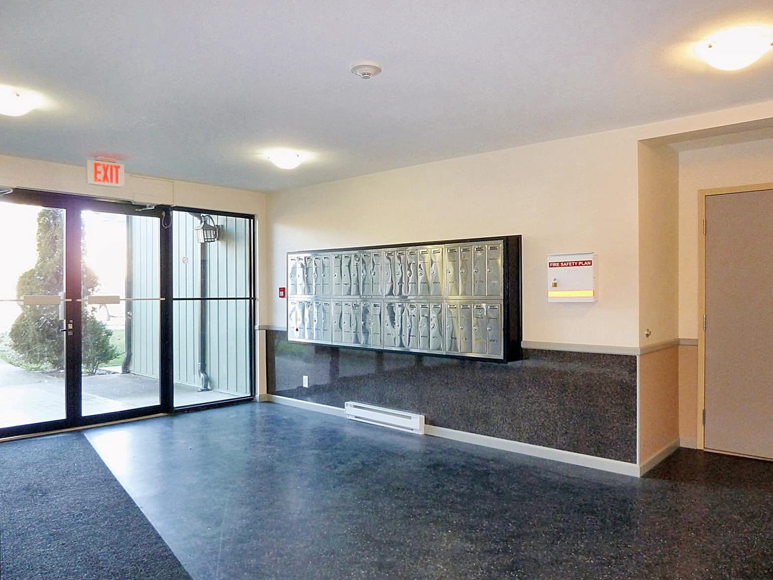 Cedartree Village — 1 bedroom - Photo 9