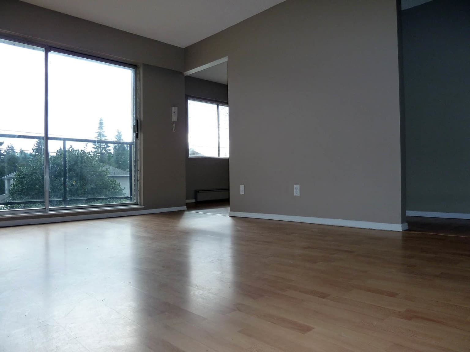 Hillside Place — 2 bedroom - Photo 4