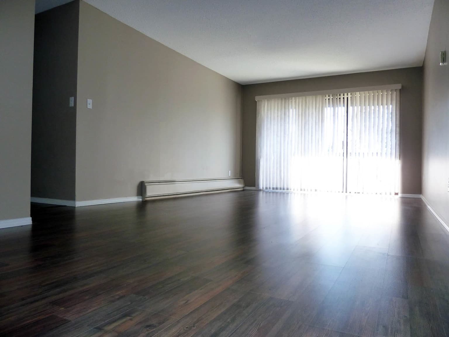 Imperial Parkside — 1 bedroom - Photo 4