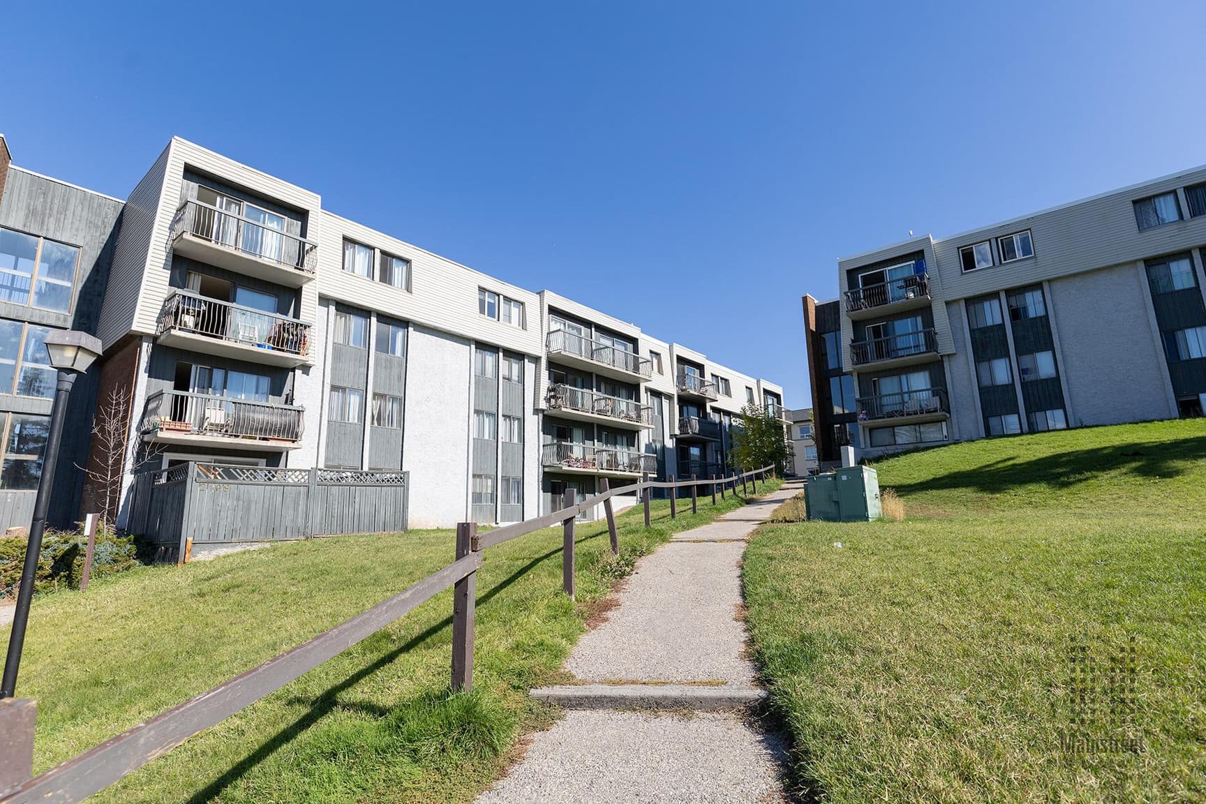 Bonaventure Apartments — 2 bedroom - Photo 1
