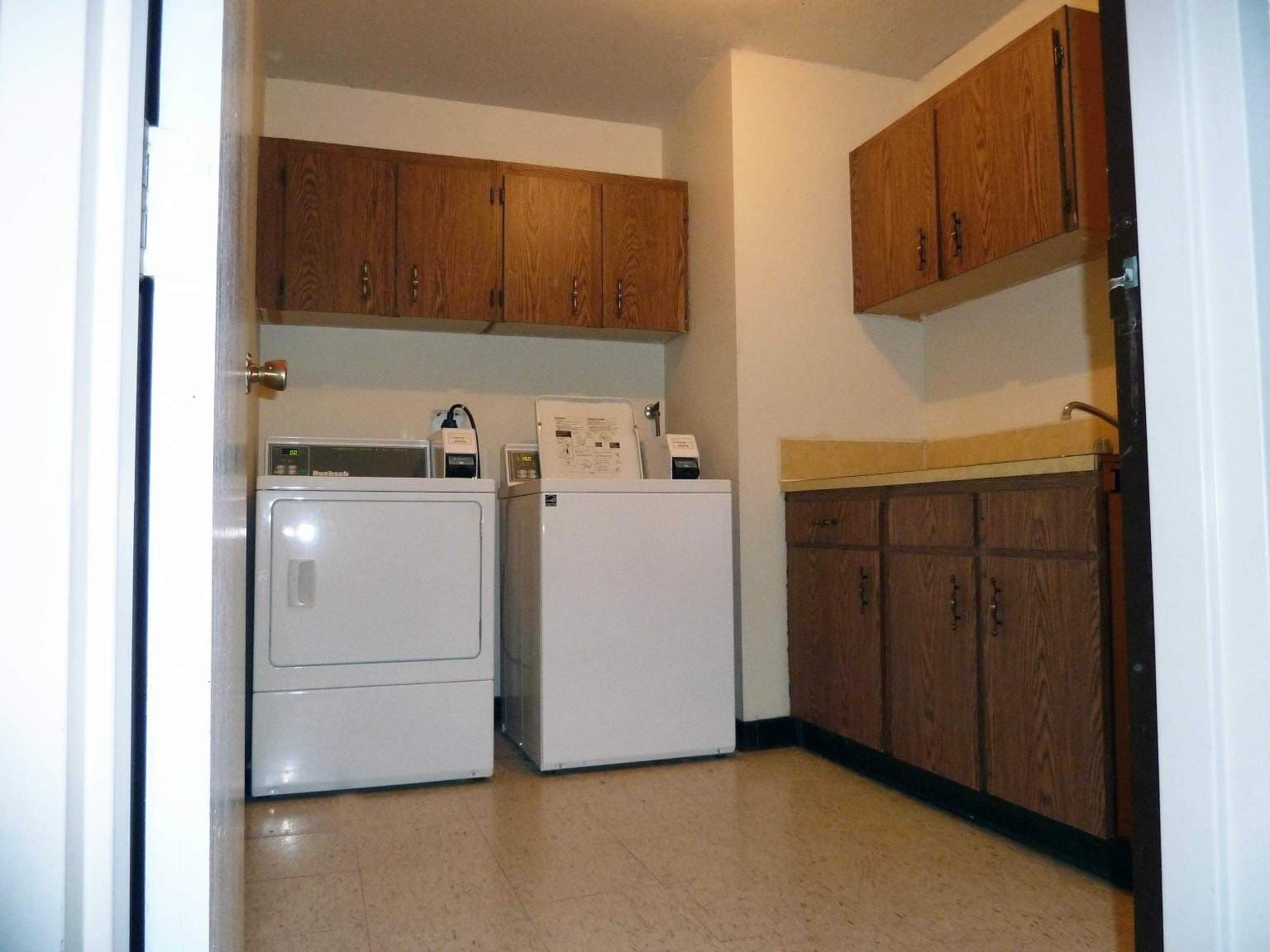Bonaventure Apartments — 2 bedroom - Photo 13