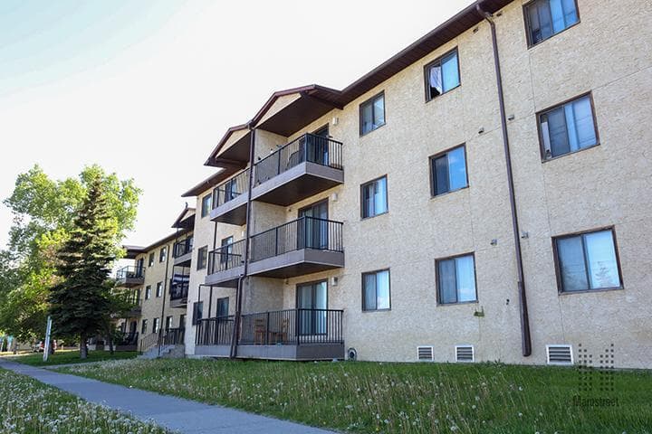 Falconcrest Village - Photo 1