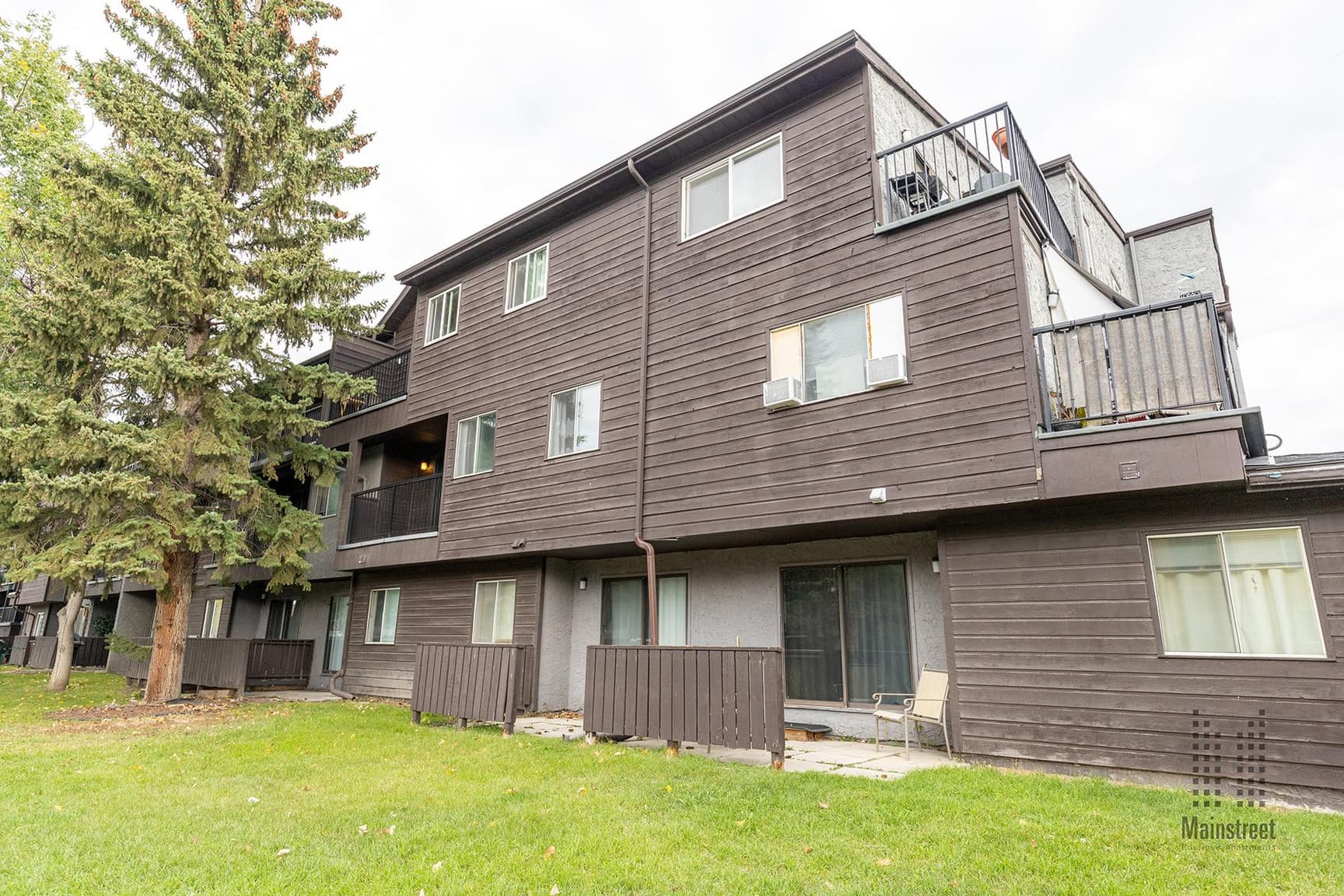 Glenbow Manor — 1 bedroom - Photo 12