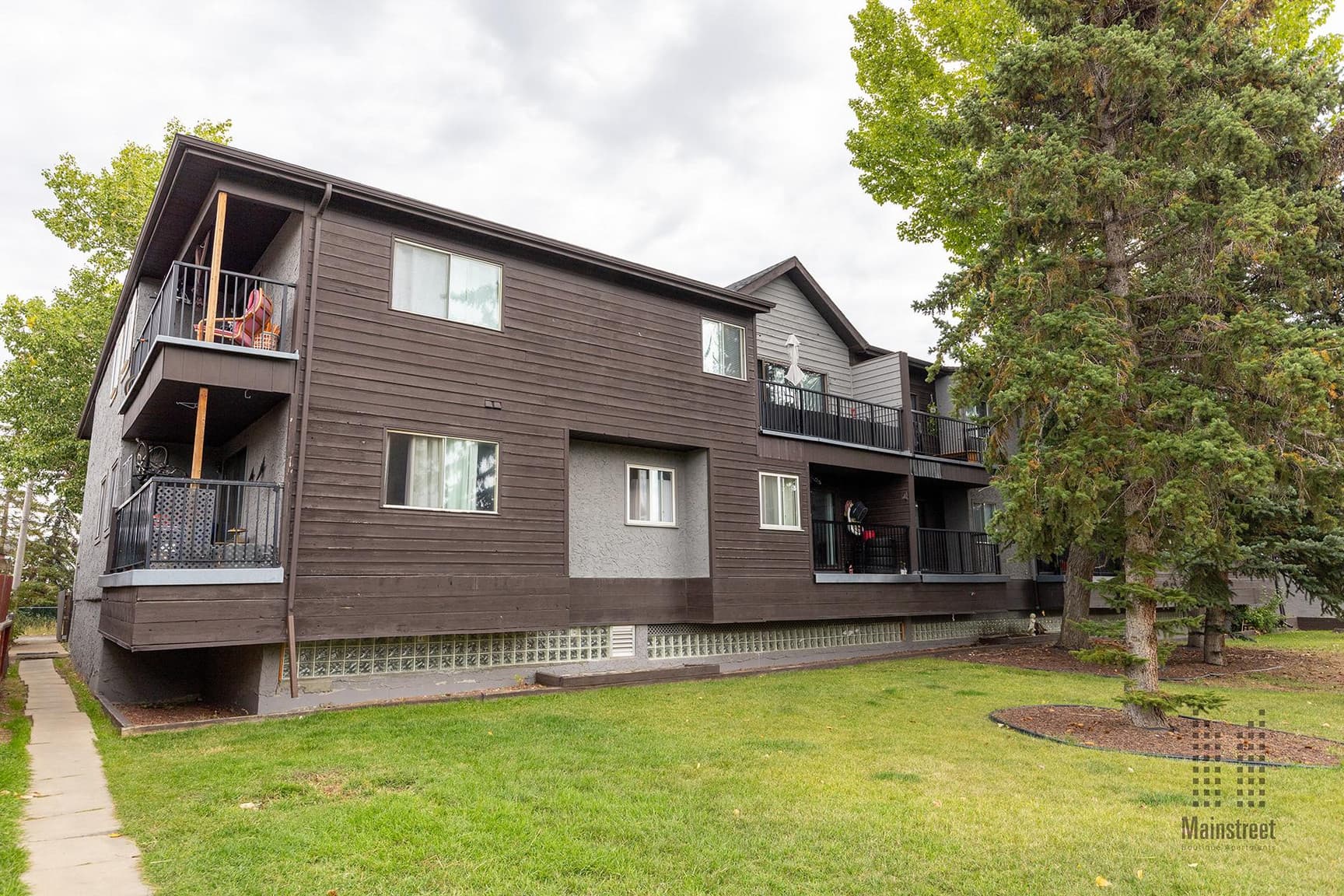 Glenbow Manor — 1 bedroom - Photo 10