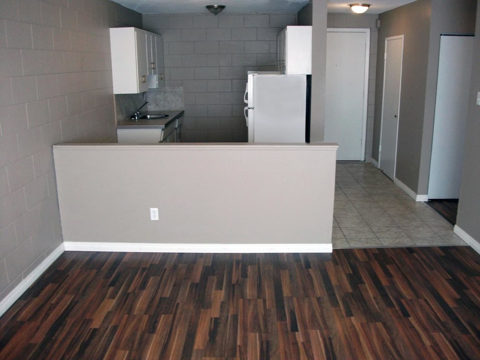 Grapes Manor — 2 bedroom - Photo 8
