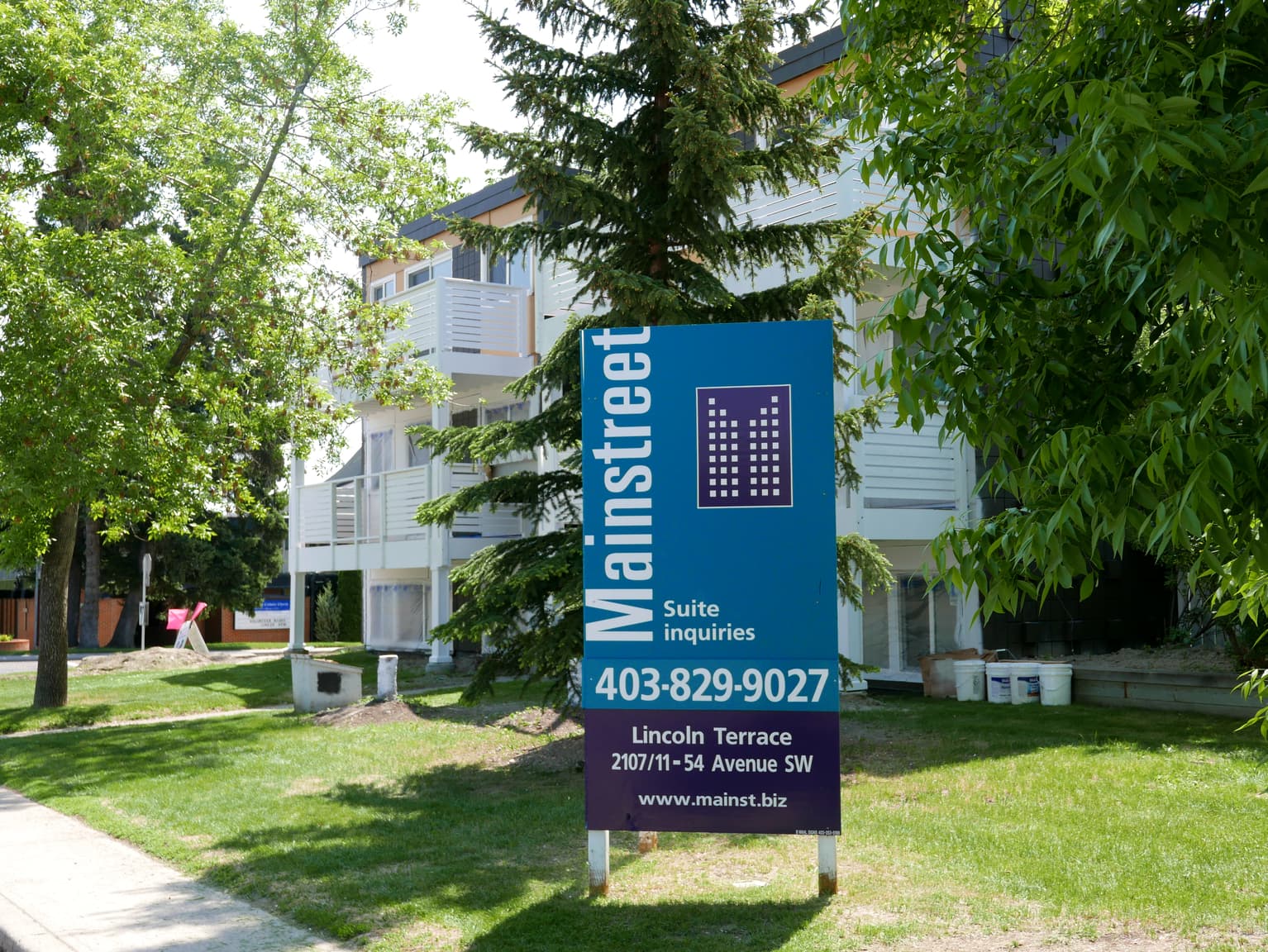 Lincoln Terrace — 1 bedroom - Photo 3