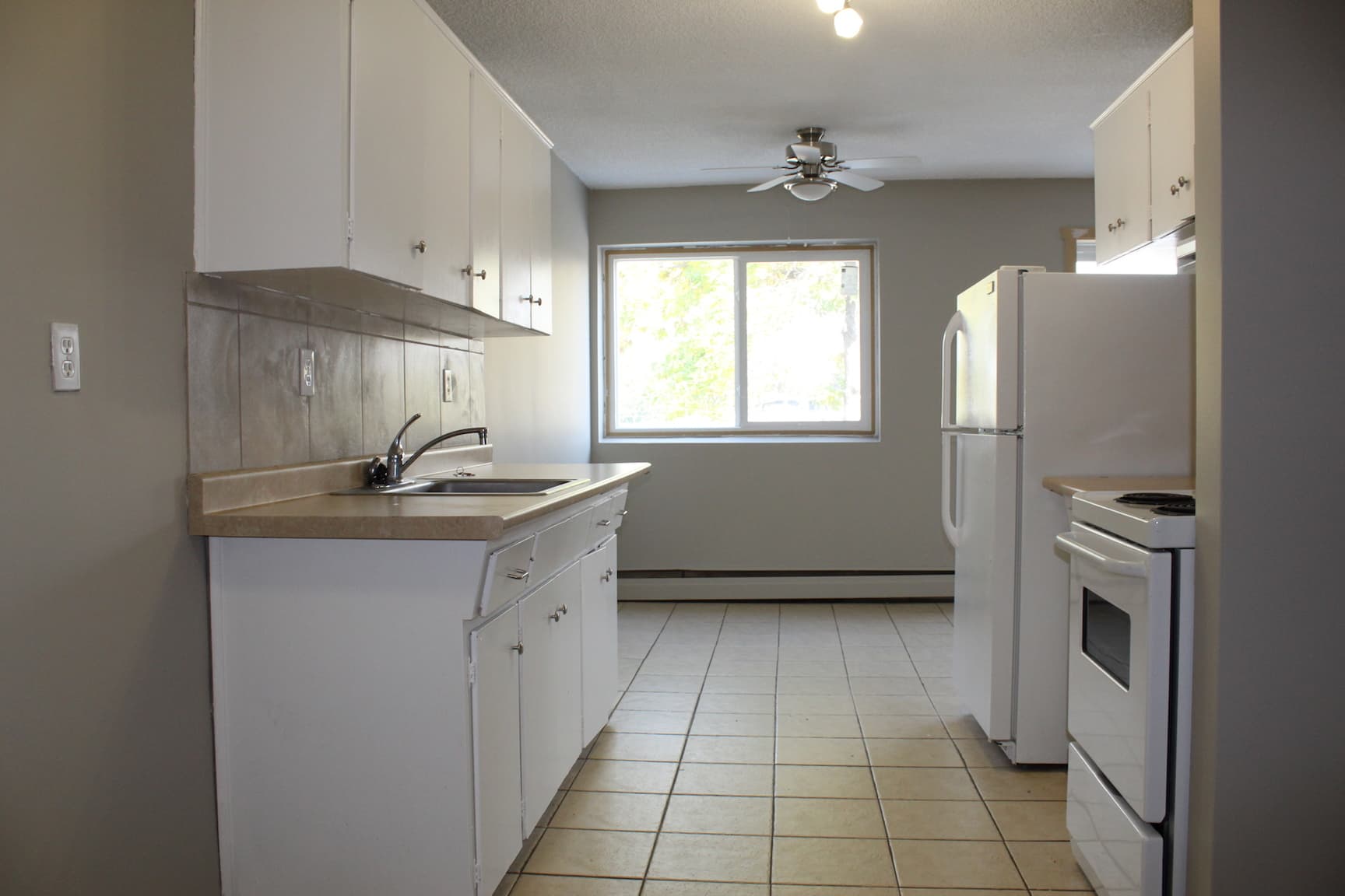 Lincoln Terrace — 1 bedroom - Photo 5
