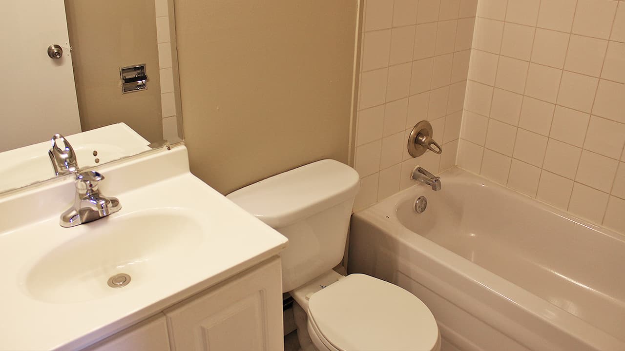 Westbrook Manor - Photo 5