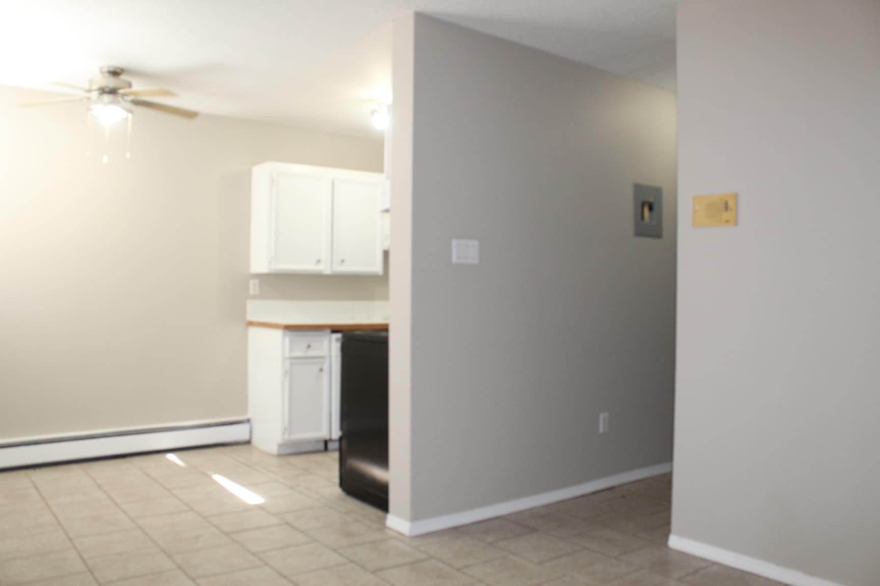 Booth Apartments — 1 bedroom - Photo 2