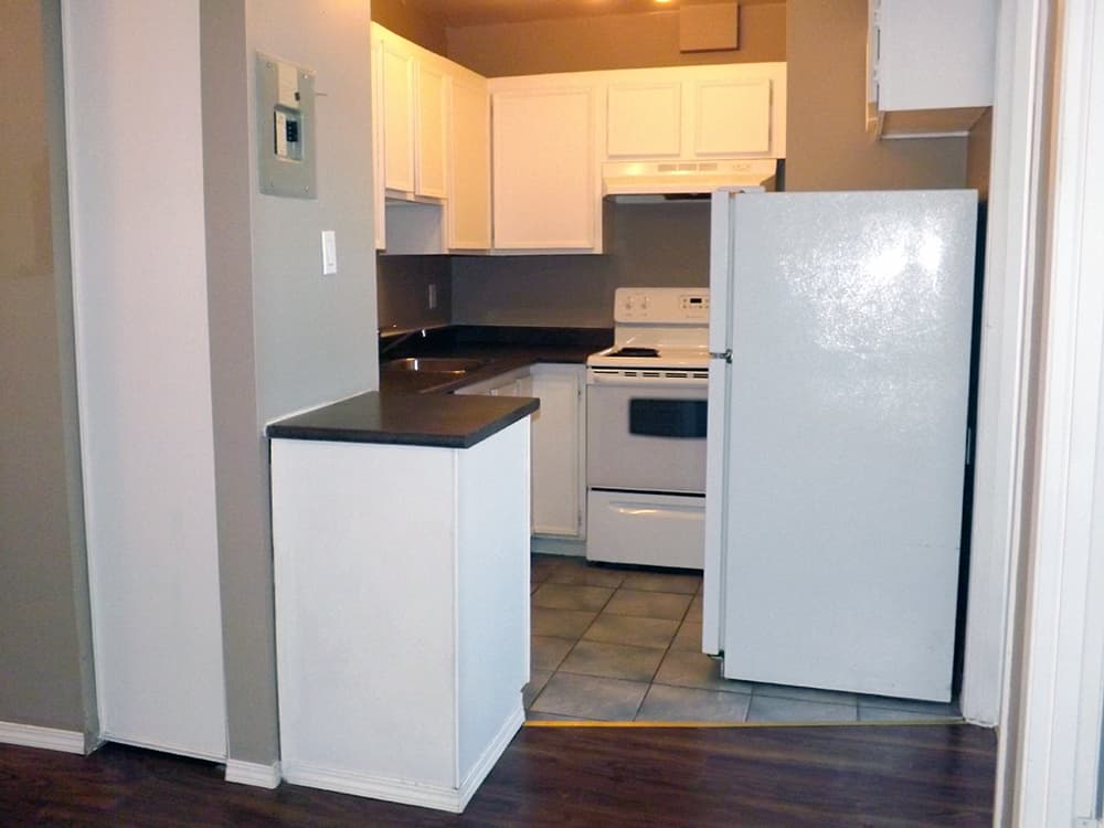 Booth Apartments — 1 bedroom - Photo 10