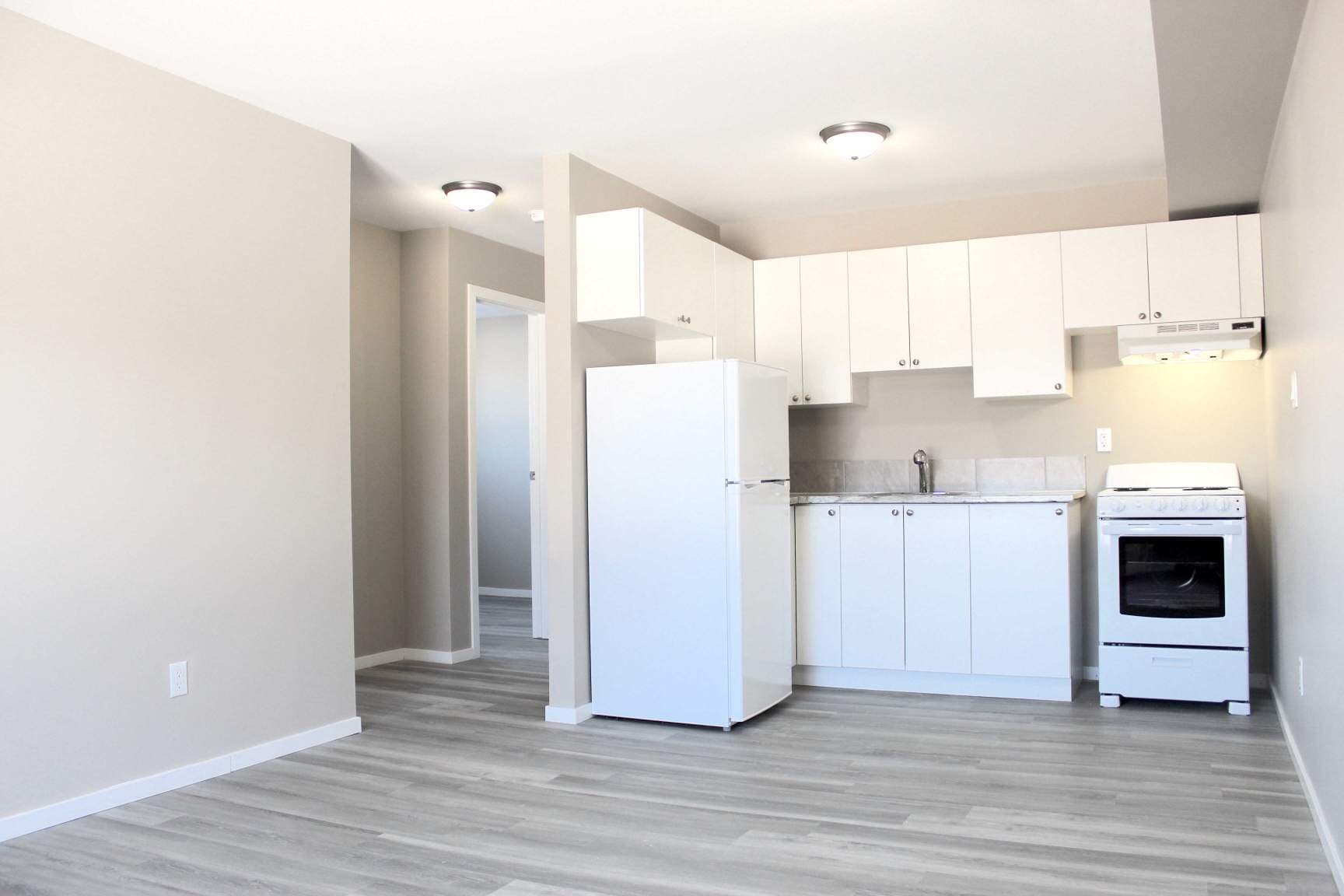 Camino Manor — 2 bedroom - Photo 7
