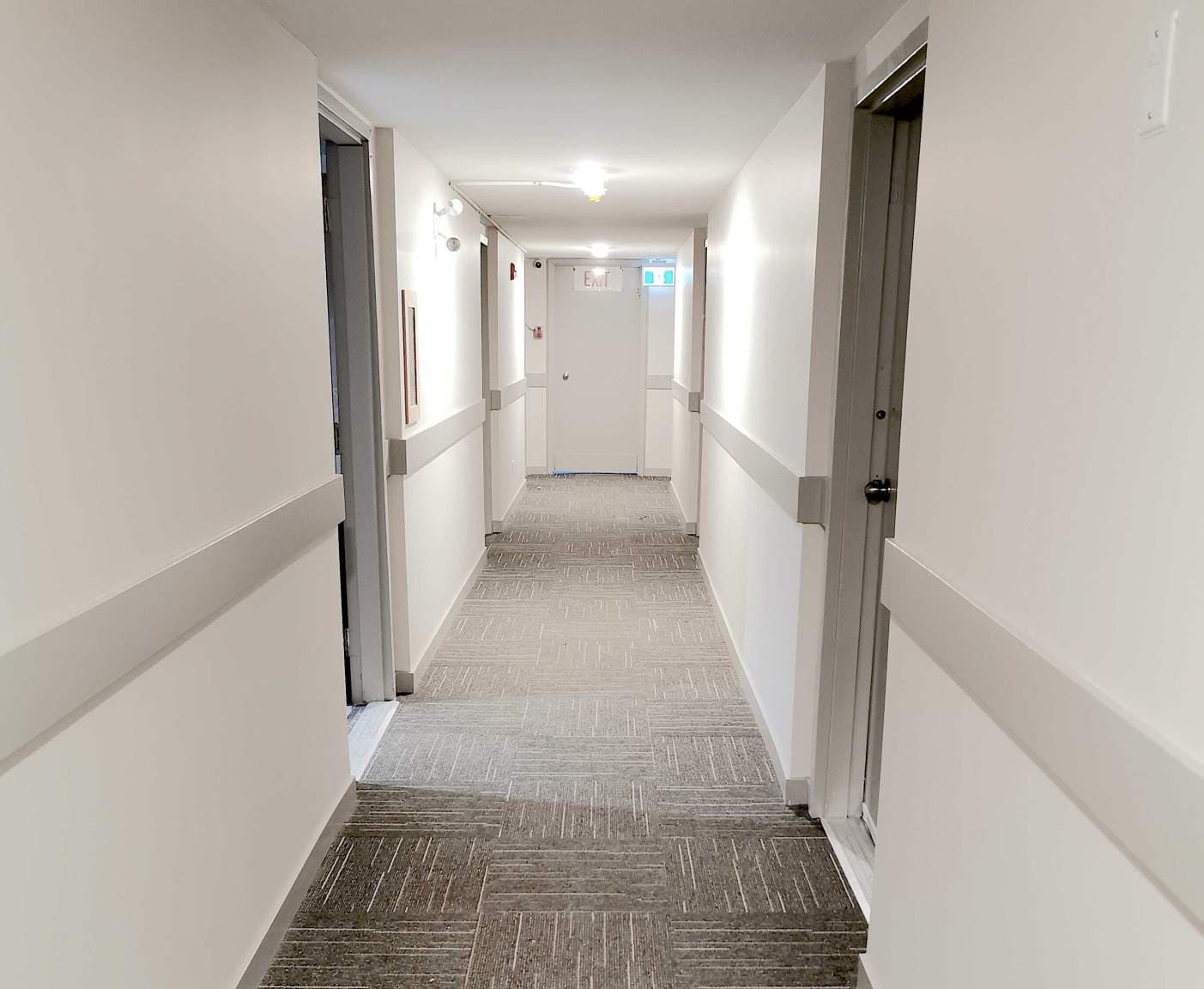 Camino Manor — 2 bedroom - Photo 9