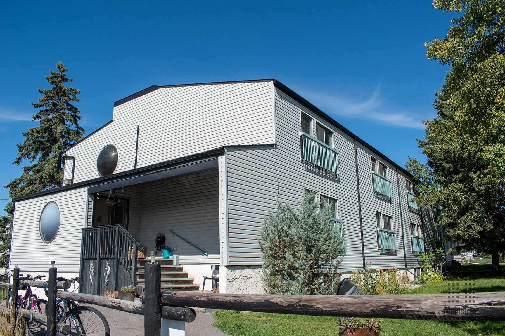 Cochrane House Apartments — Bachelor - Photo 11