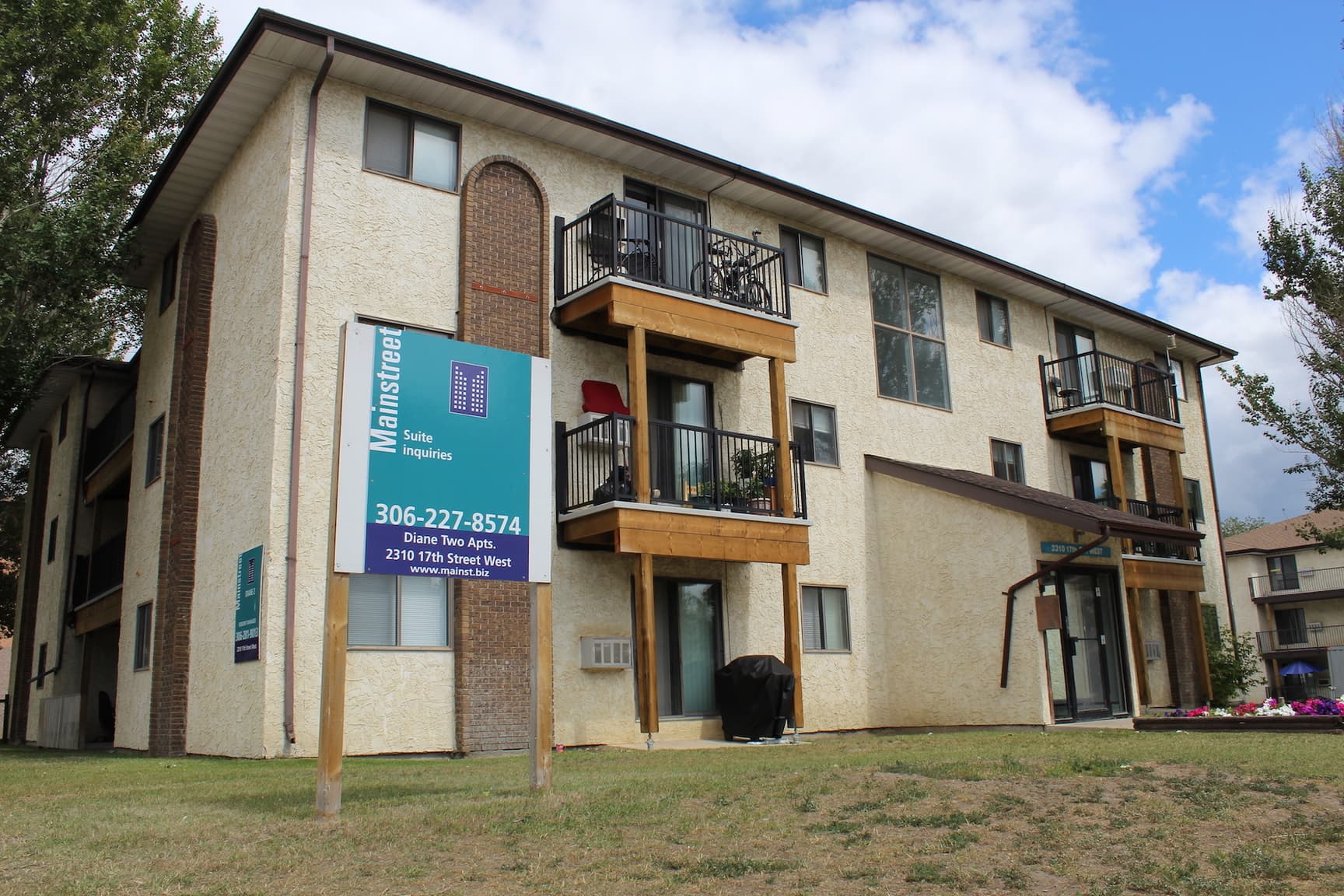 Diane Apartments 2 - Photo 1