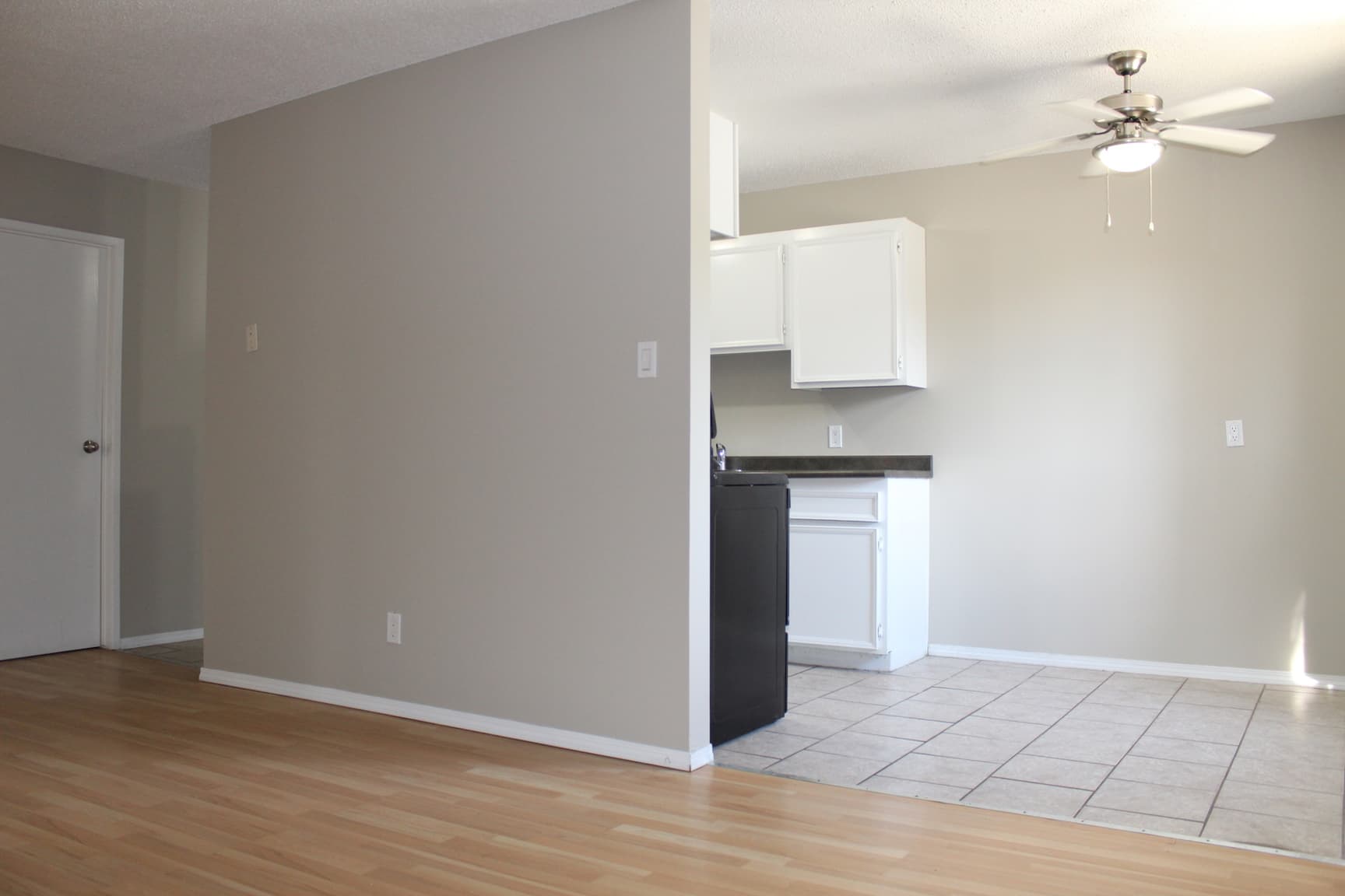 Diane Apartments 2 - Photo 2