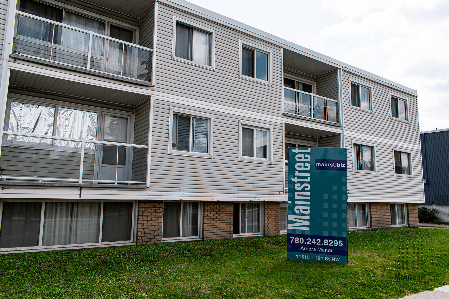 Amera Manor — 2 bedroom - Photo 11