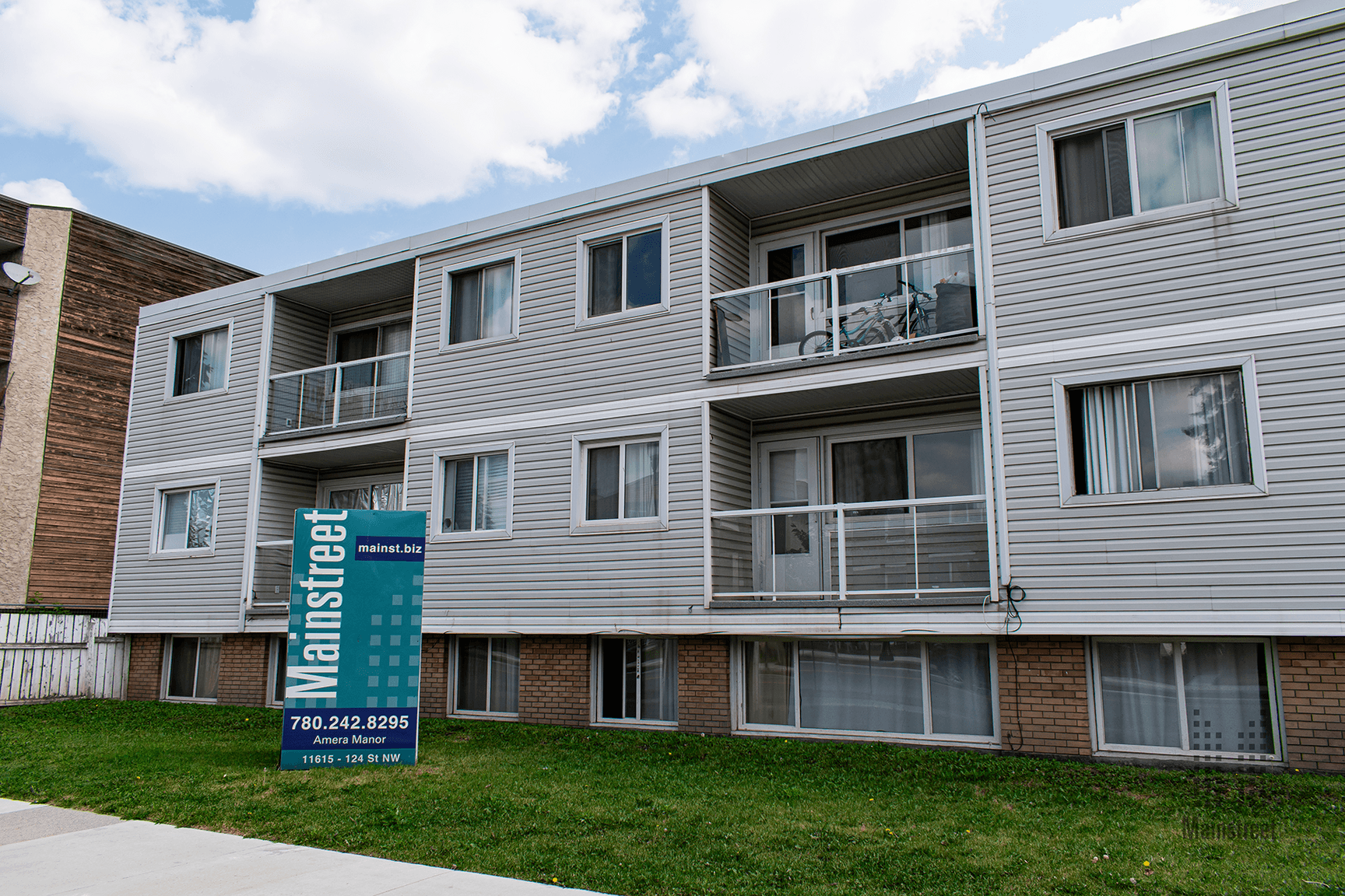 Amera Manor — 2 bedroom - Photo 12
