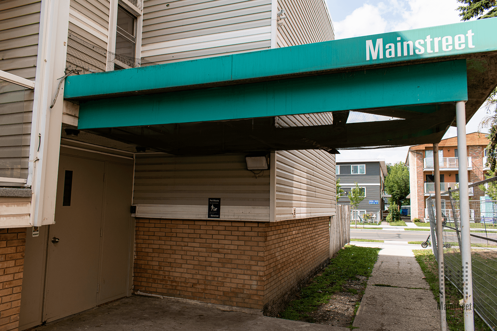 Amera Manor — 2 bedroom - Photo 9