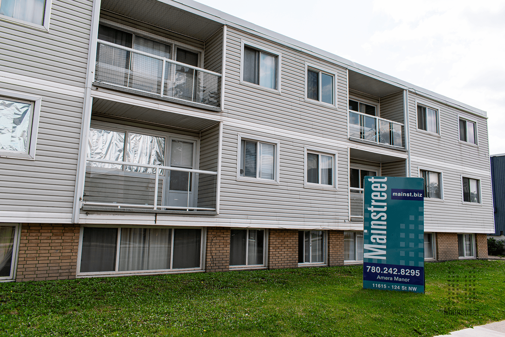 Amera Manor — 2 bedroom - Photo 10