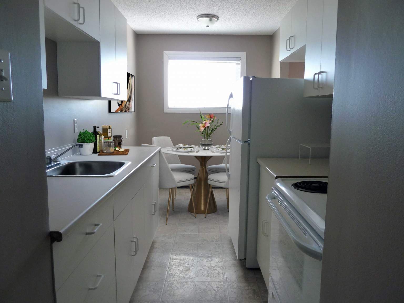 Gemini Apartments - Photo 3