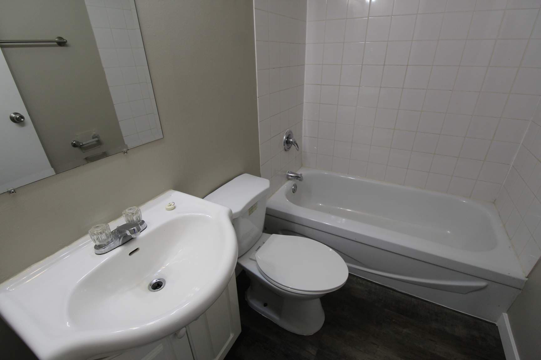 Gemini Apartments - Photo 5