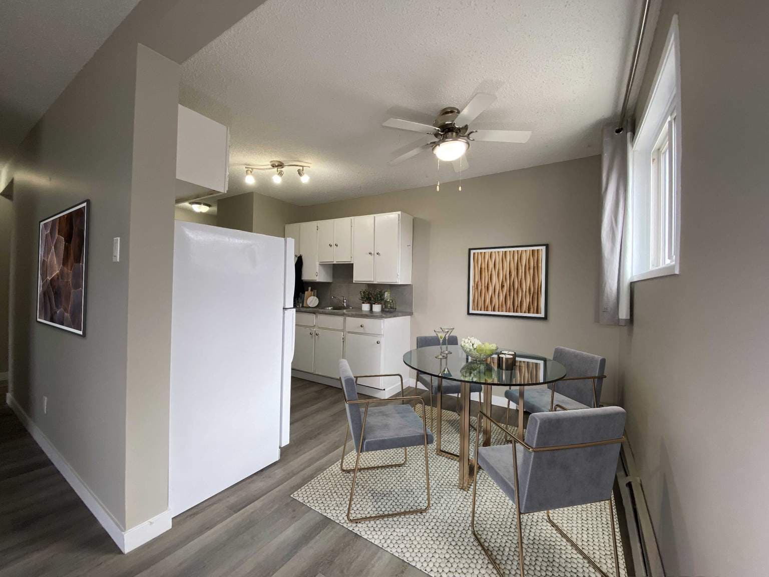 Aspen Apartments — Bachelor - Photo 2