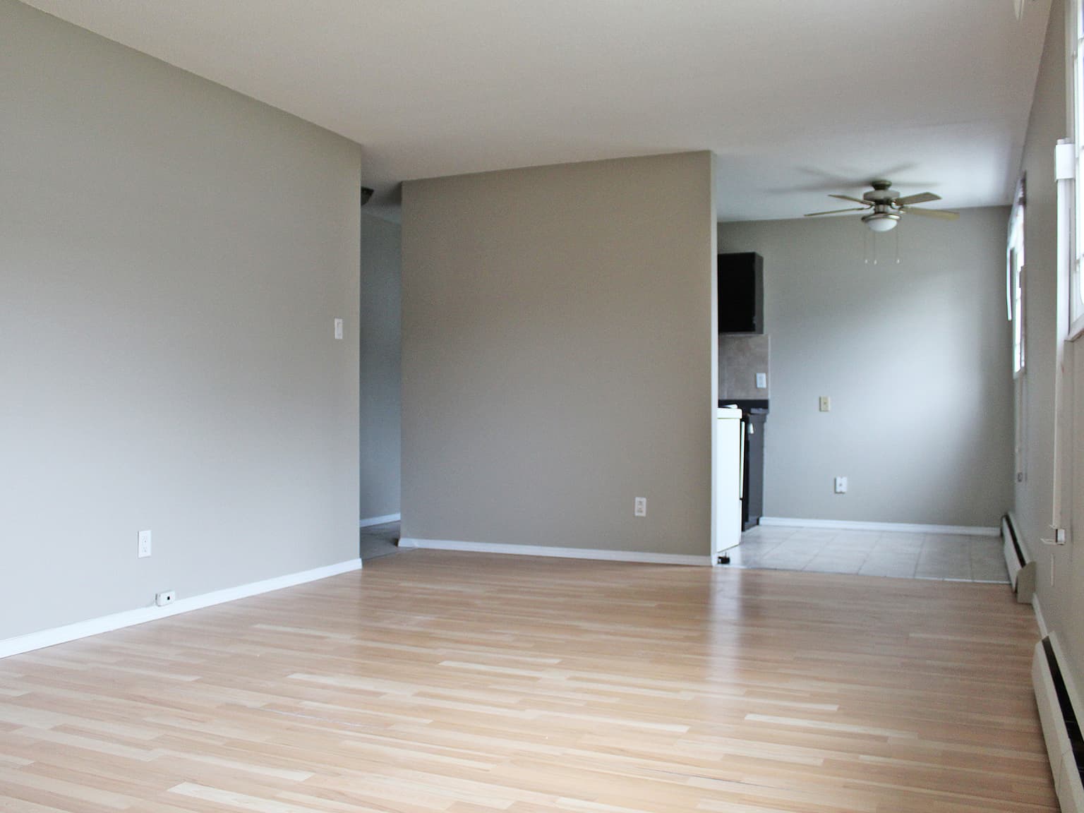 Aspen Apartments — Bachelor - Photo 4