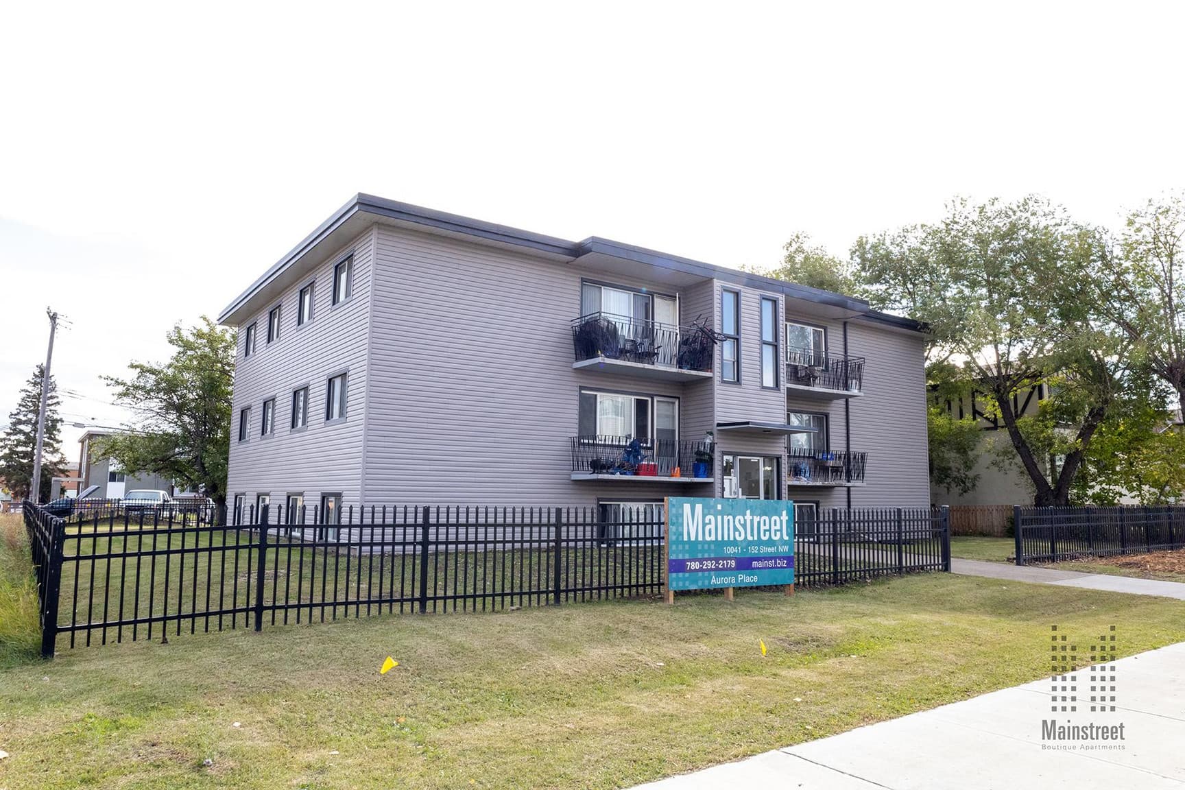 Aurora Place Apartments — 2 bedroom - Photo 1