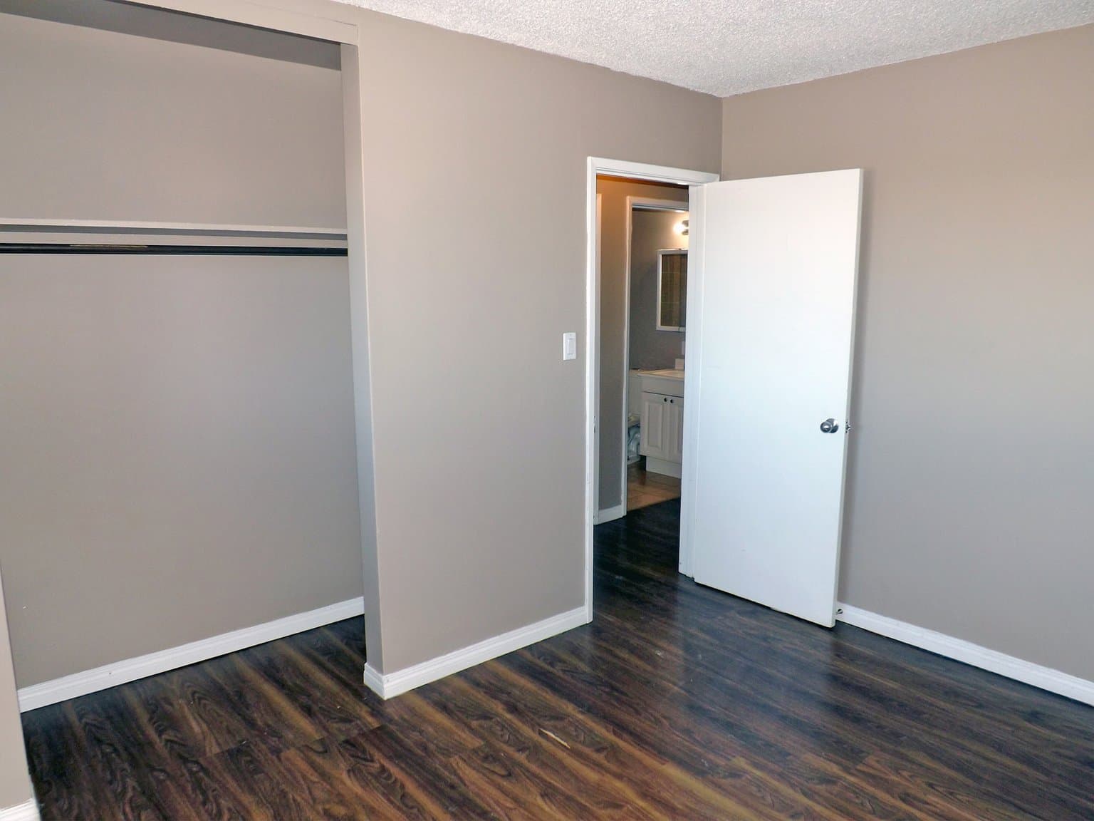 Aurora Place Apartments — 2 bedroom - Photo 3