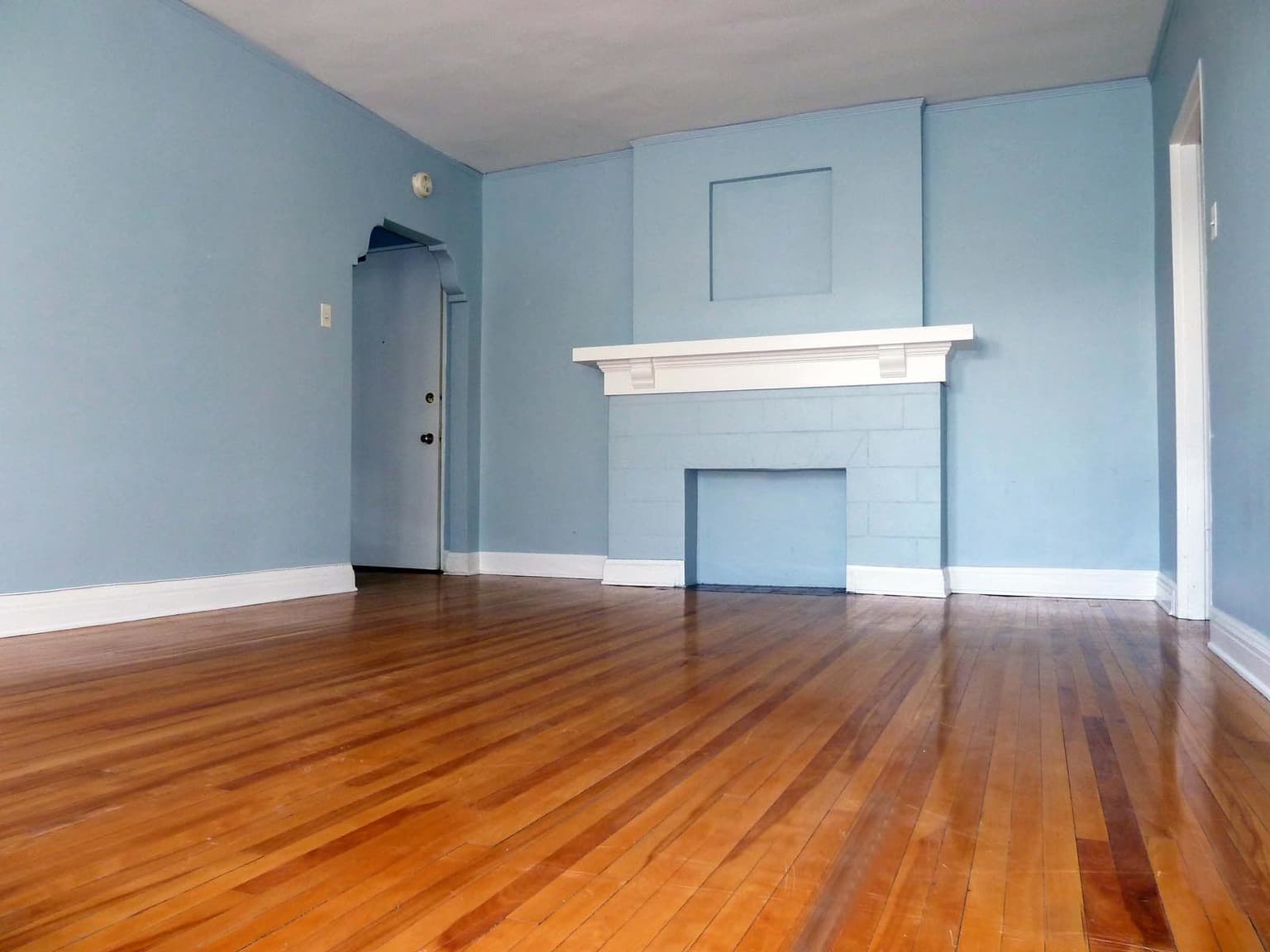 Montrose Manor - Photo 11