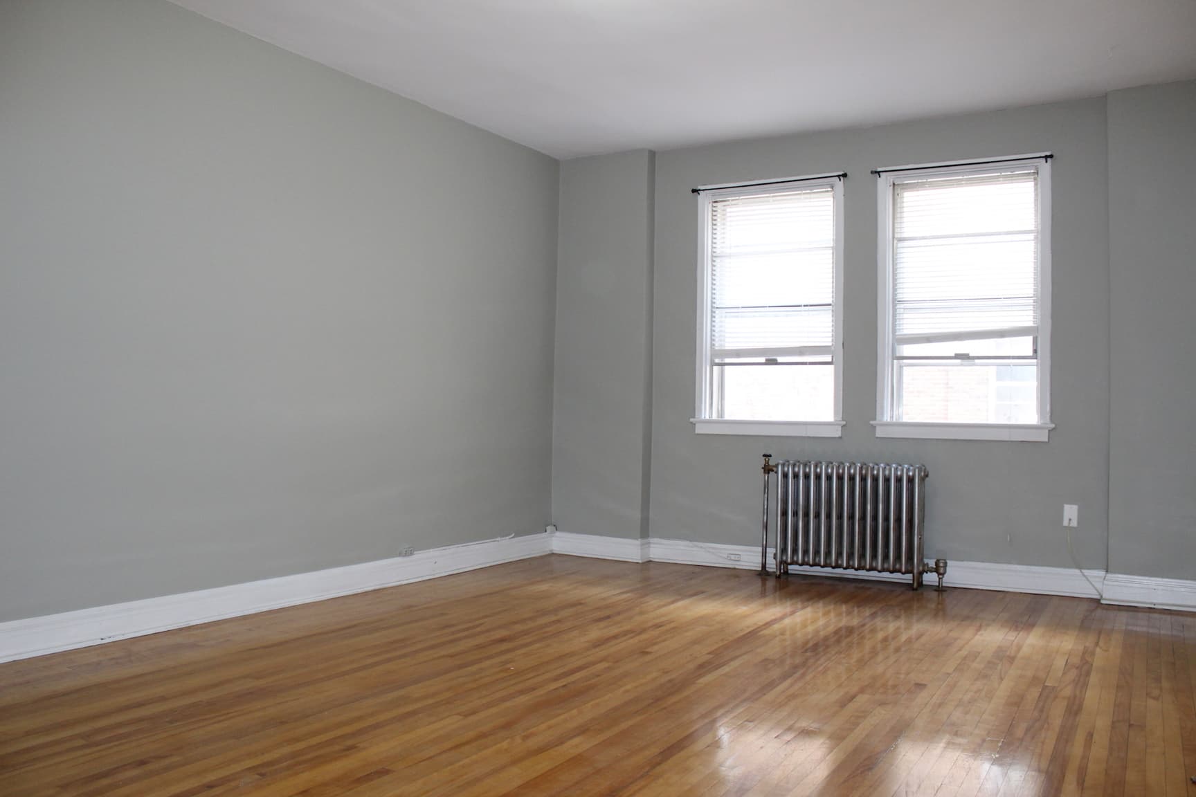 Montrose Manor - Photo 6