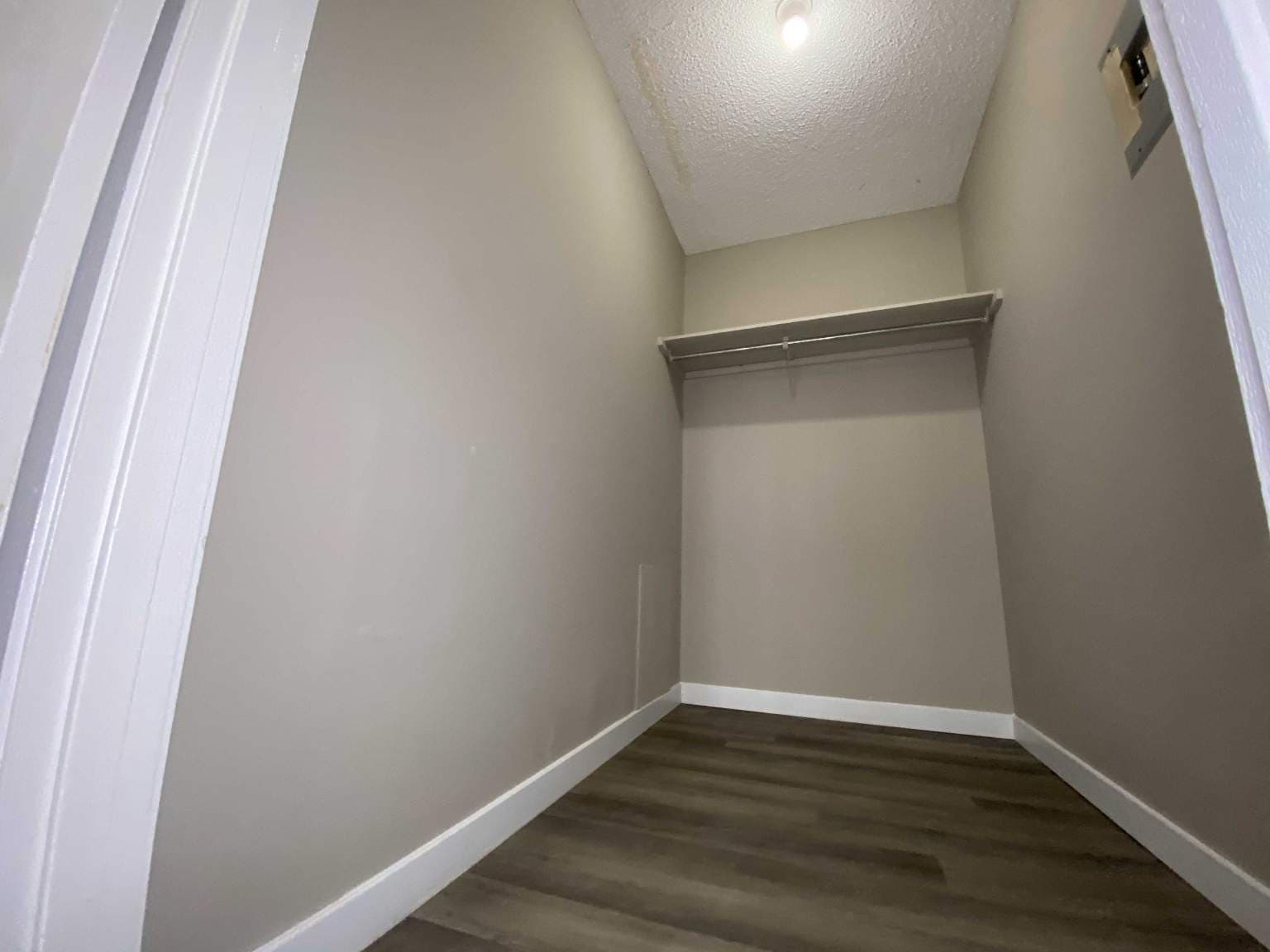 Park Manor - Photo 8