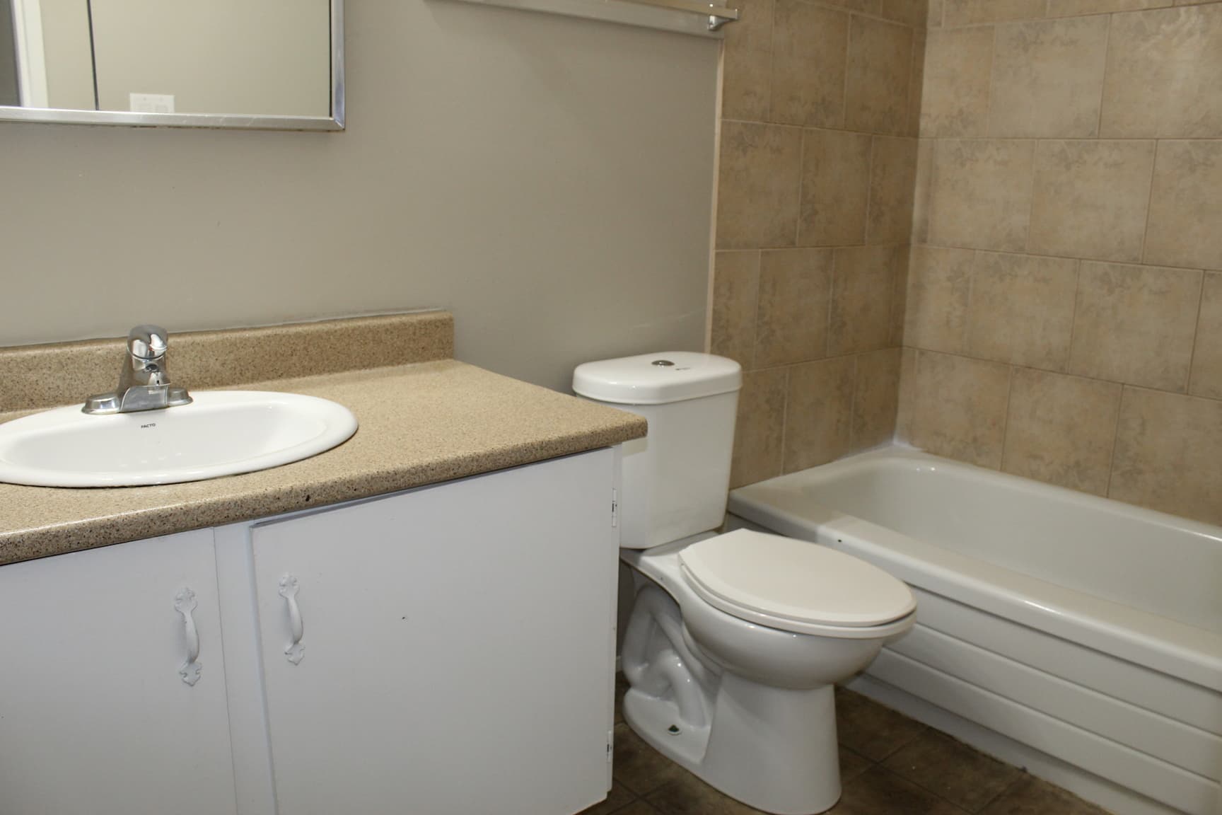 Pisces Manor — 2 bedroom - Photo 6