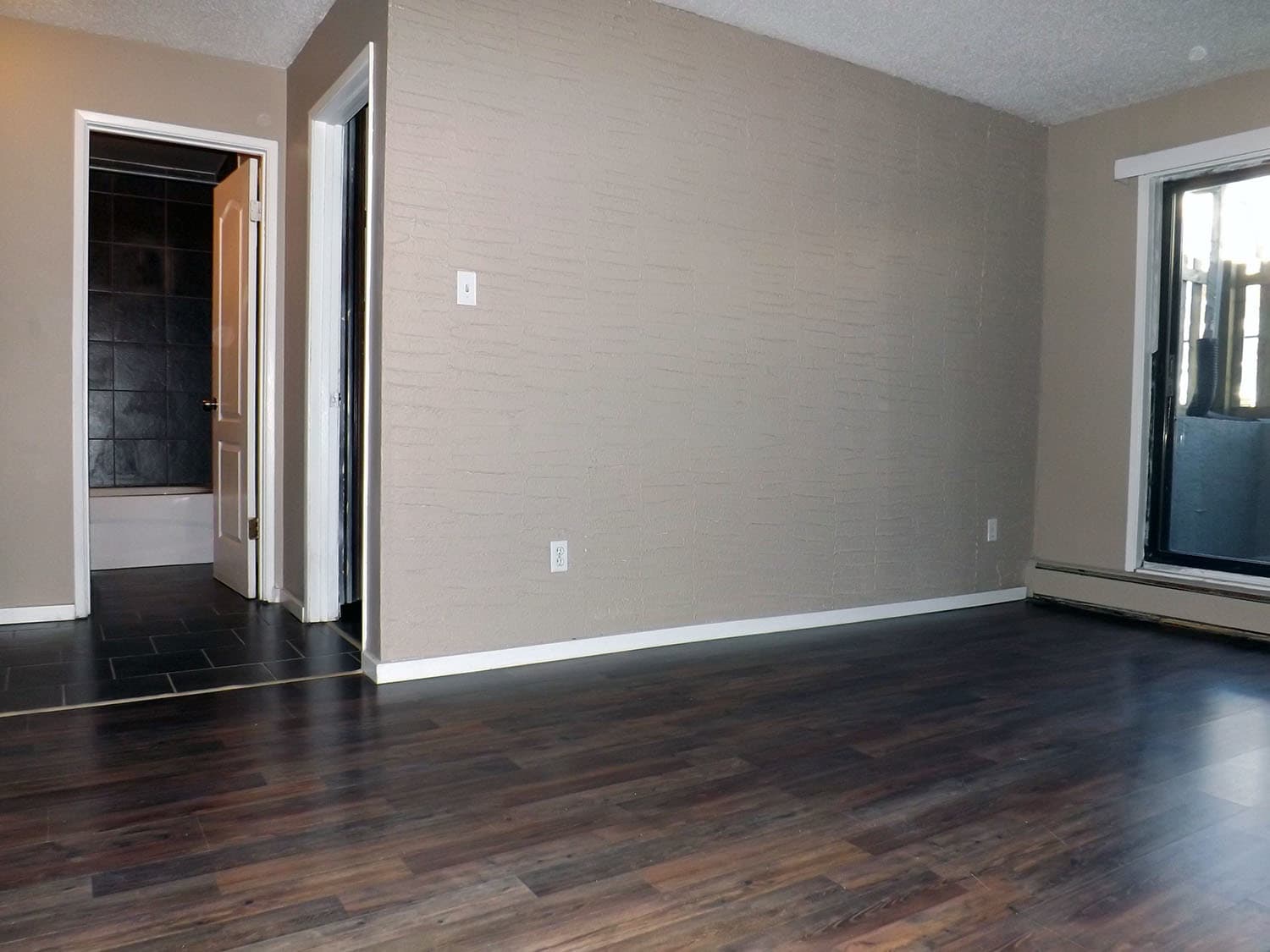 Washington Court — Bachelor - Photo 5