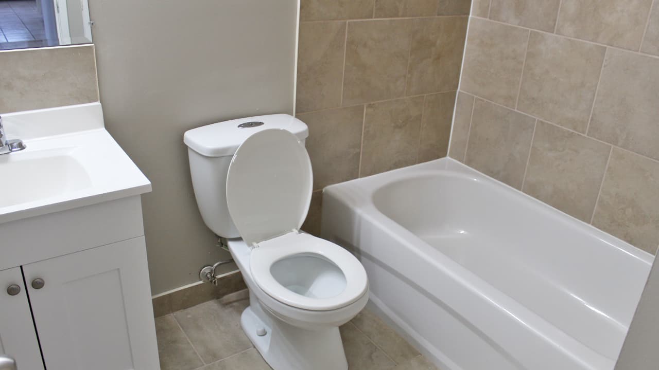 Camelia Court — 2 bedroom - Photo 5