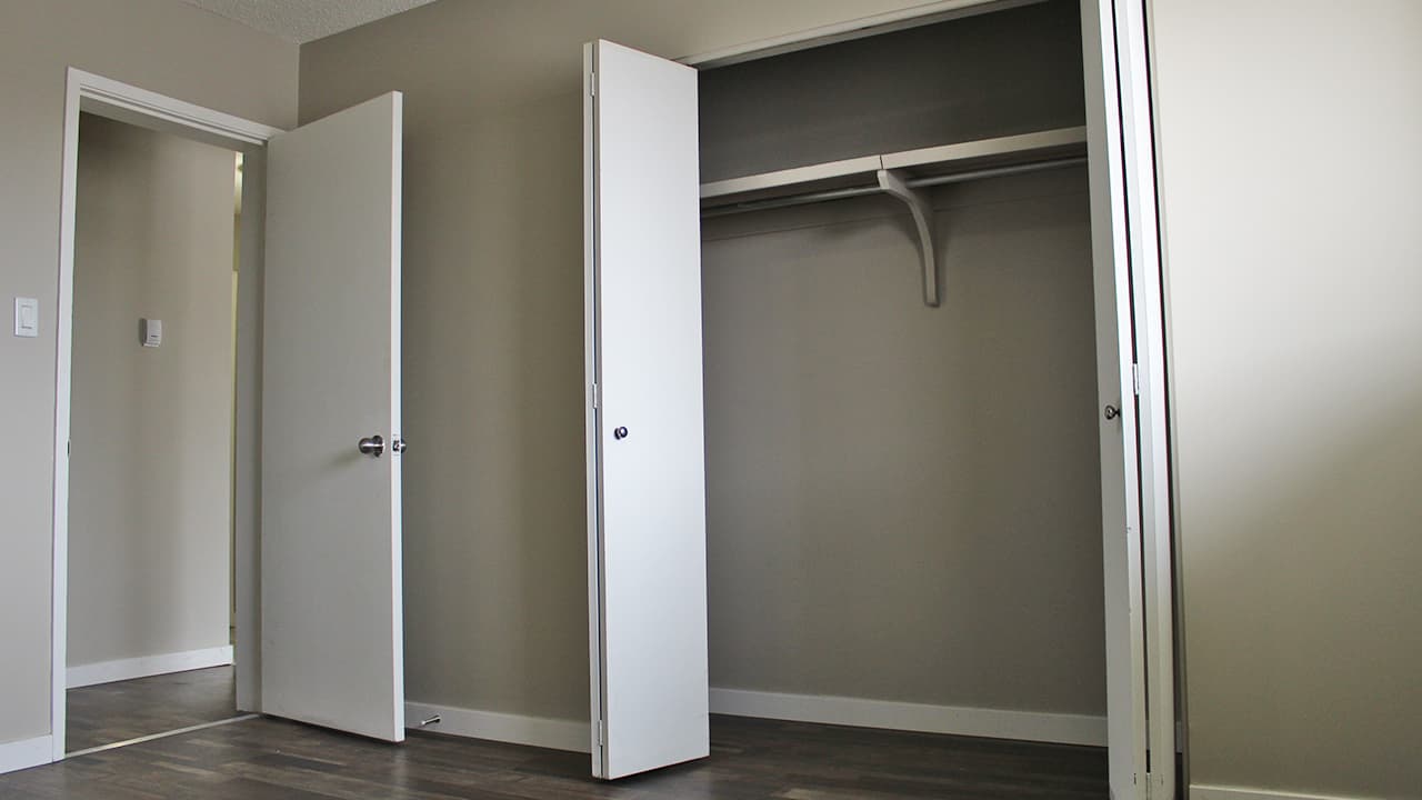Camelia Court — 2 bedroom - Photo 6