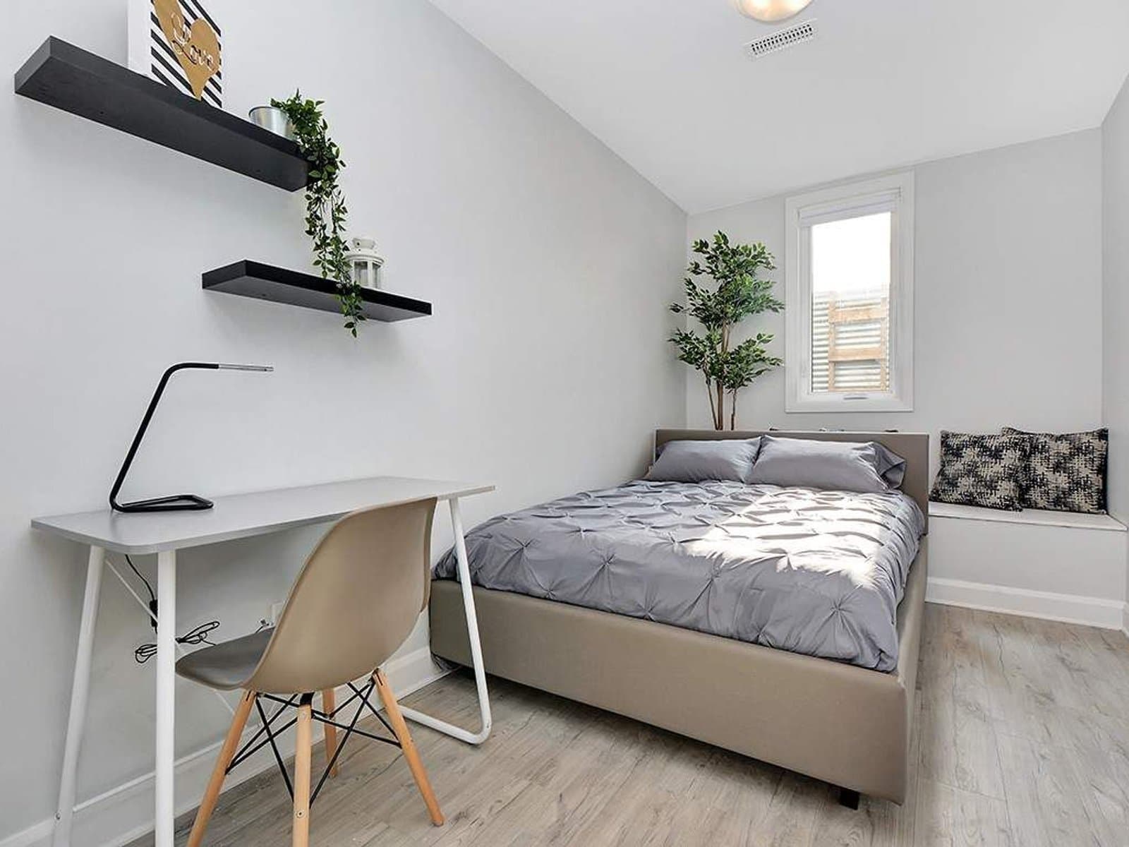 STUDENTS OR YOUNG PROFESSIONAL!! NEAR ALGONQUIN COLLEGE! — 105-02D - Photo 28
