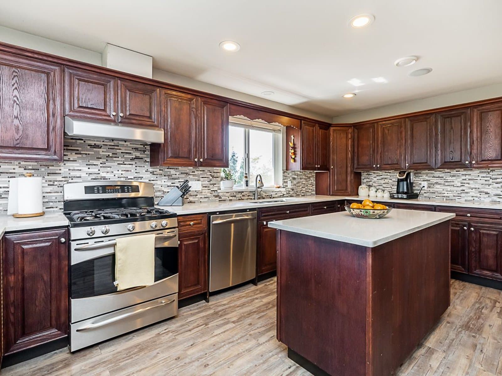 Spacious 6 Bedroom Home with Ample Parking — House 2 + Workshop - Photo 24