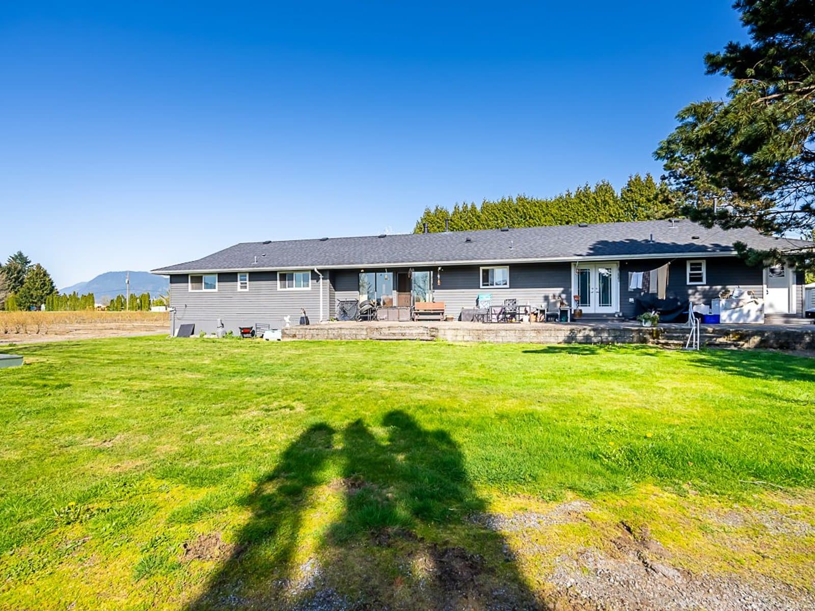 Spacious 6 Bedroom Home with Ample Parking — House 2 + Workshop - Photo 59