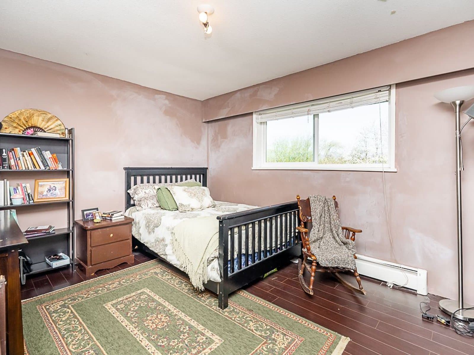 Spacious 6 Bedroom Home with Ample Parking — House 2 + Workshop - Photo 75
