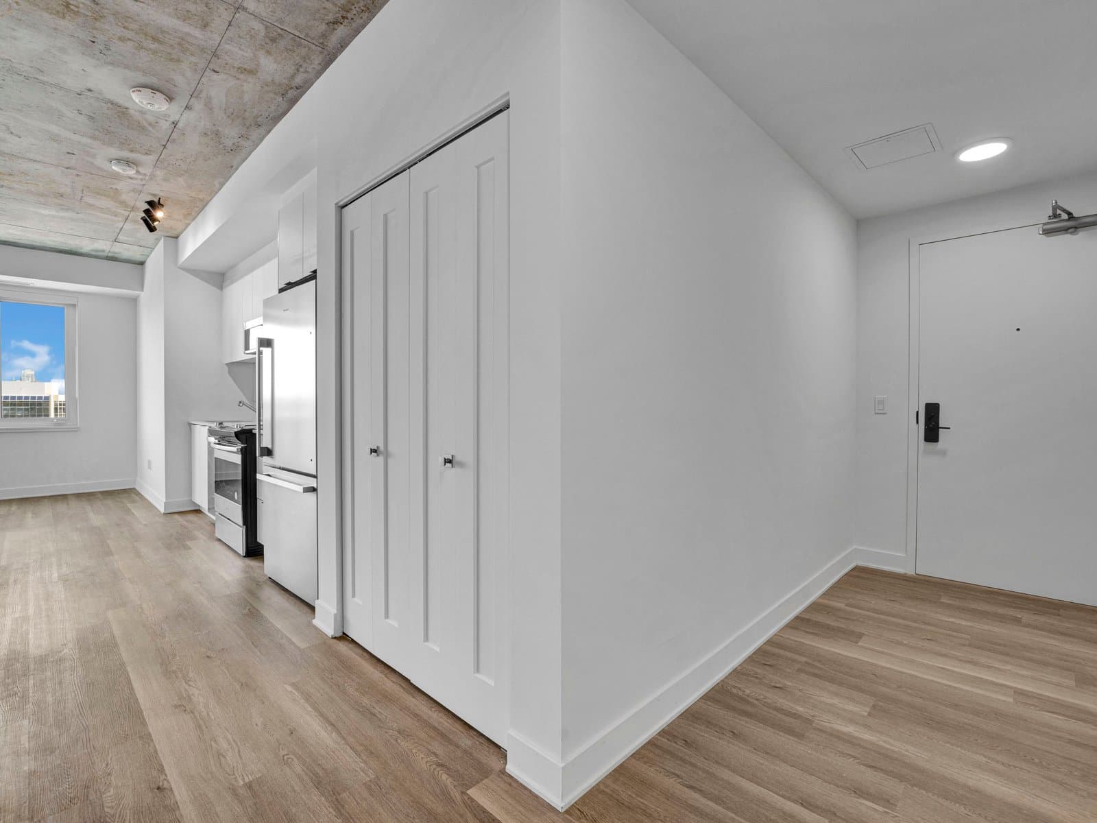 Carlton West — B809 - Photo 79