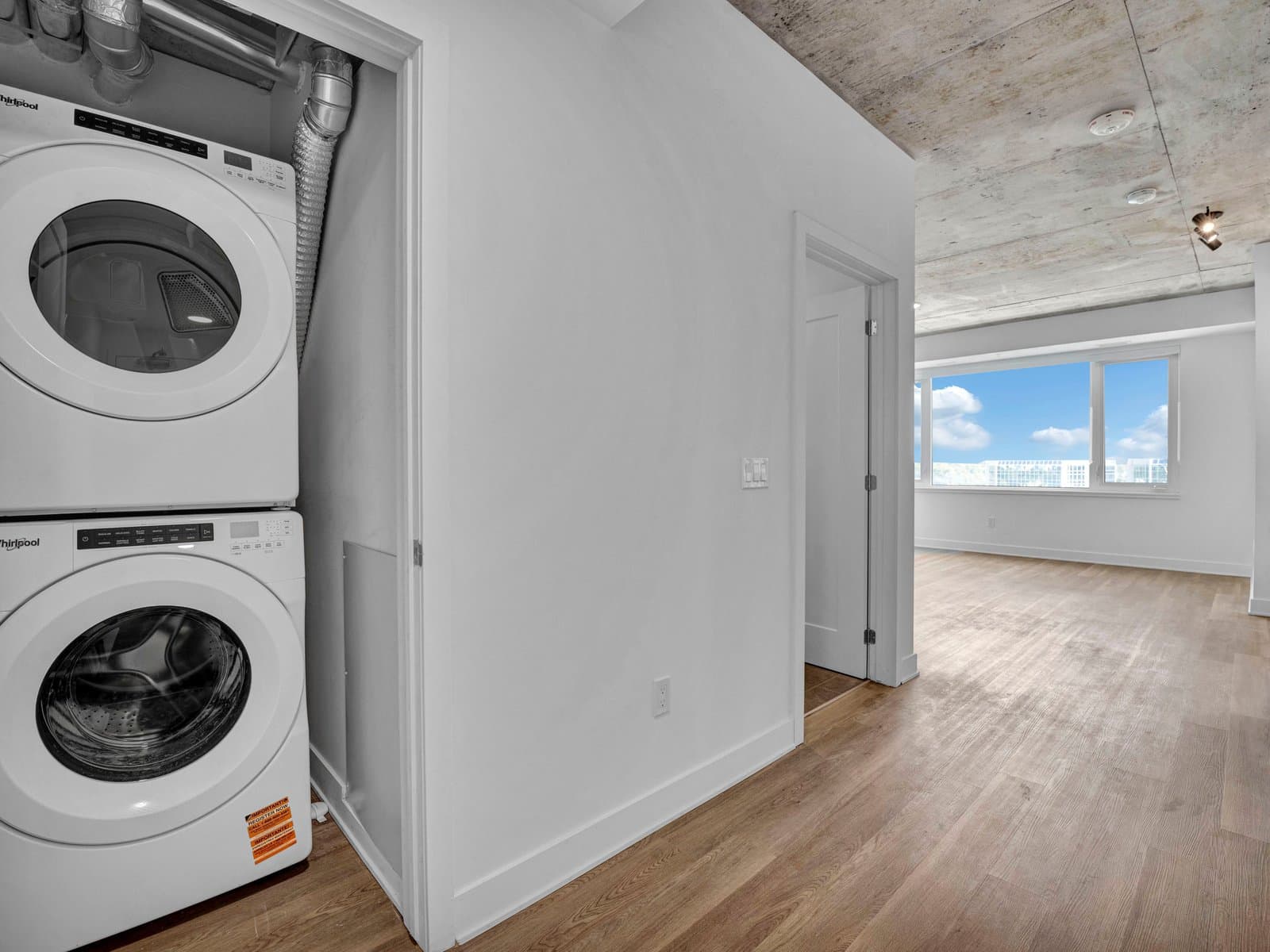 Carlton West — B809 - Photo 89
