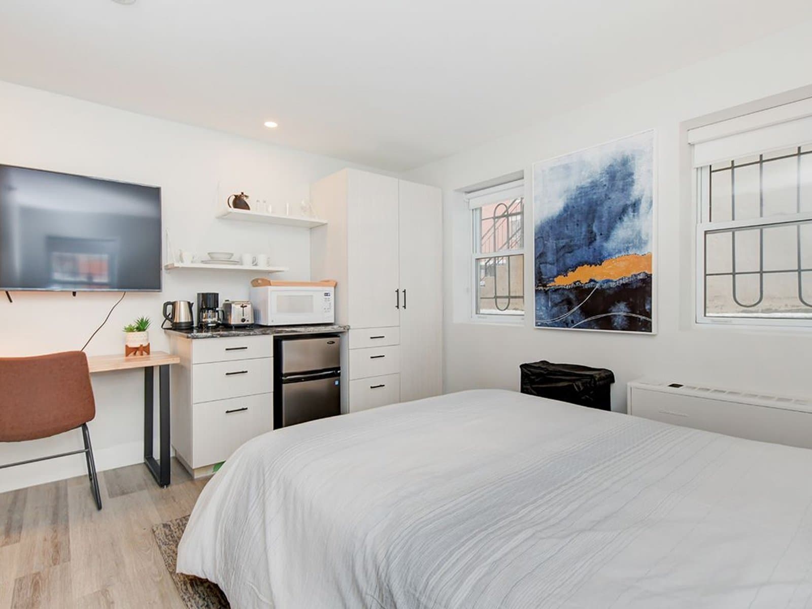 Welcome to 330 McLeod — 104 - Photo 4